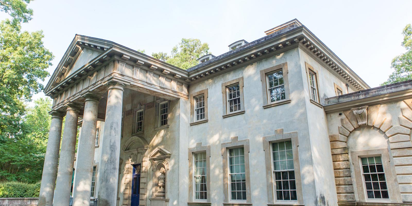 Swan House