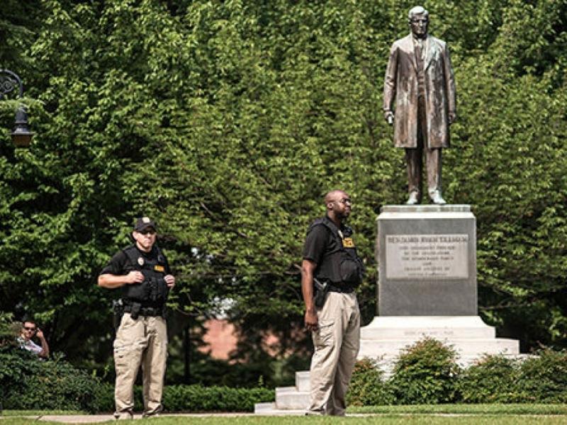 Image of The Economist: Confederate Monuments: Recast in stone, a middle way between complacency and destruction